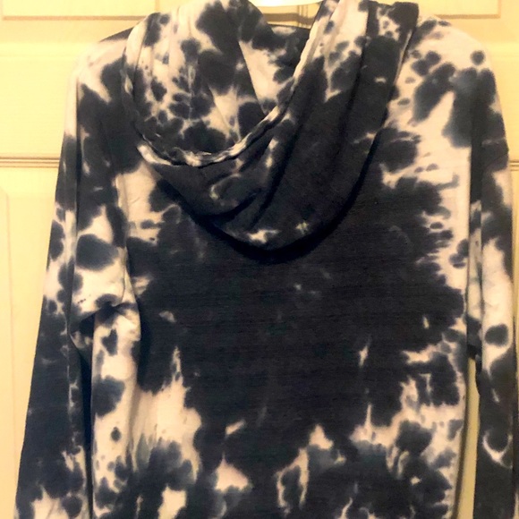 Power Rangers Lightweight Sweatshirt - Picture 4 of 7